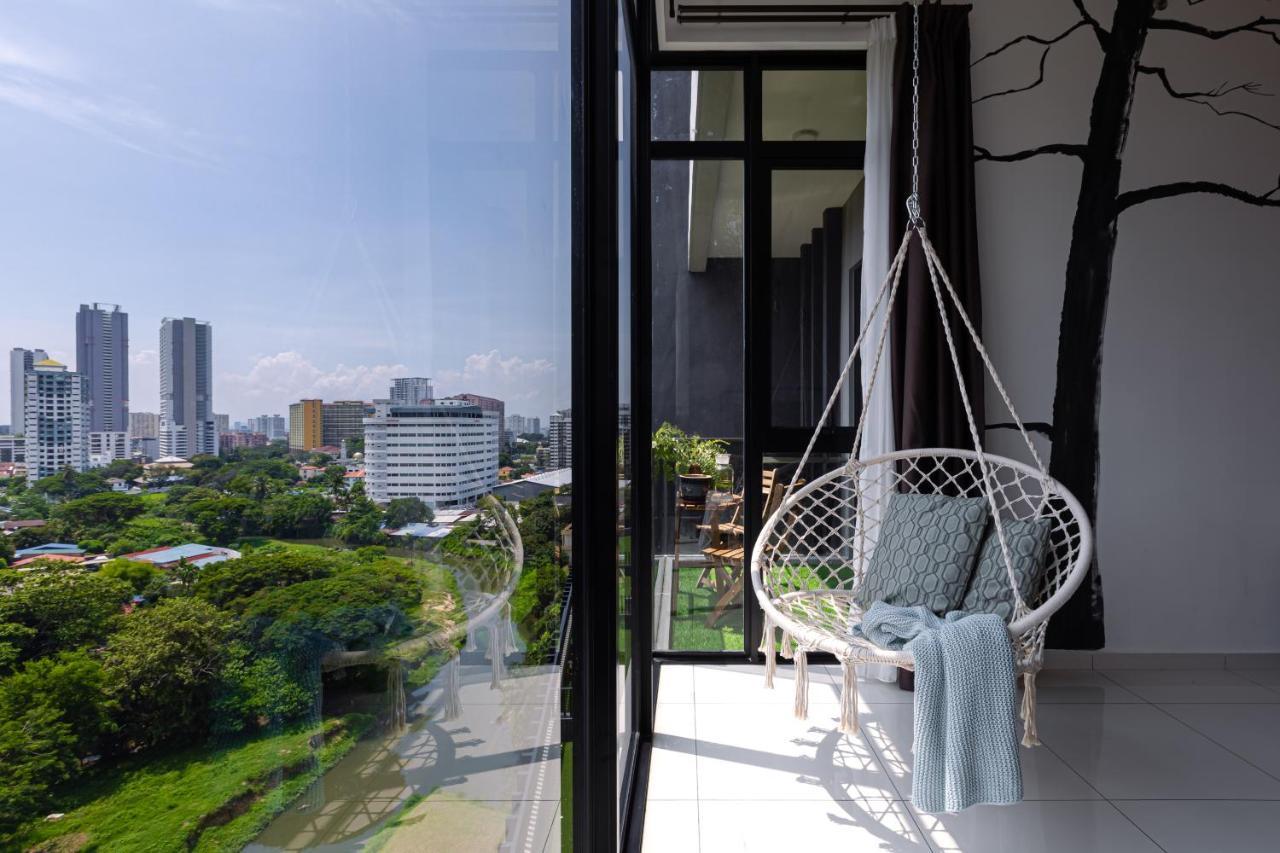 Beacon Executive Suites George Town Extérieur photo