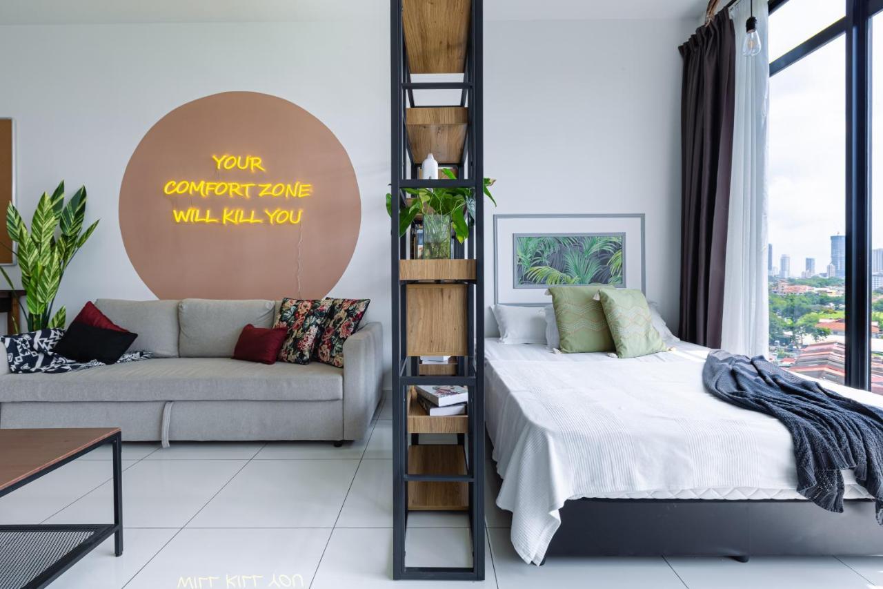 Beacon Executive Suites George Town Extérieur photo